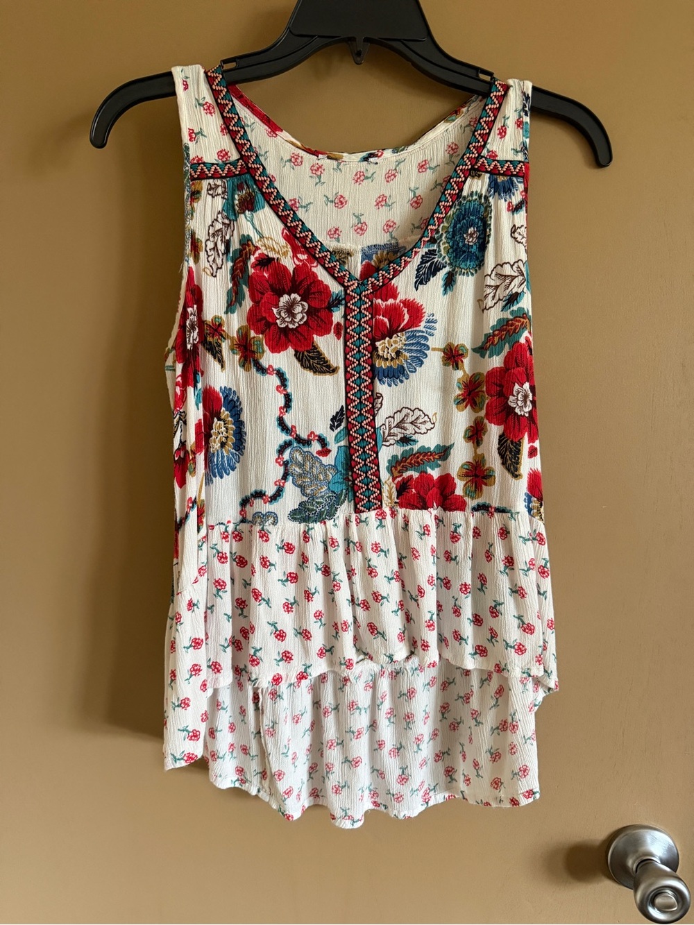 Patrons of Peace (tags removed) Sleeveless Floral V-Neck Tank Top